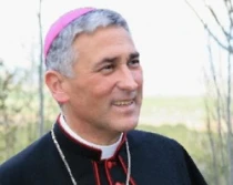 Mons. Rafael Zornoza. 