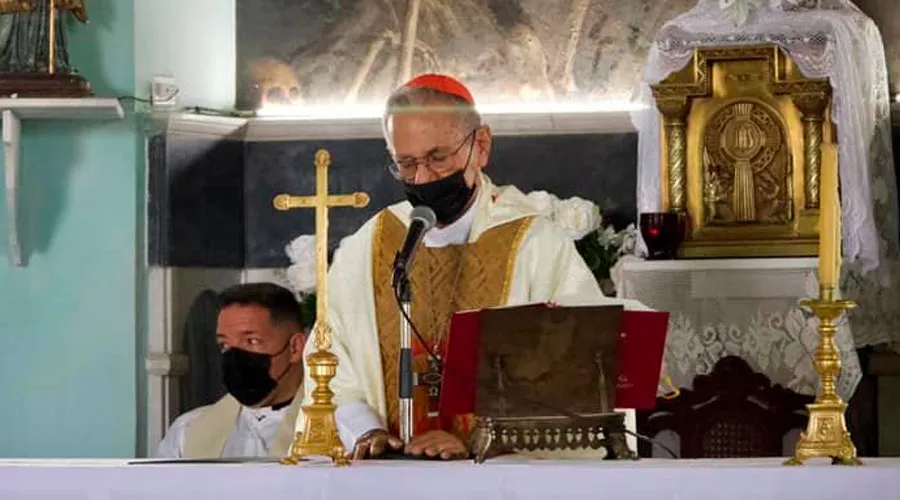 Cardenal consuela a familias de víctimas de Hotel Saratoga: Nos veremos en la Casa de Dios