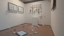 Destrozos en la muestra de arte. Cru00e9dito: Personal de Radio U - UNCUYO