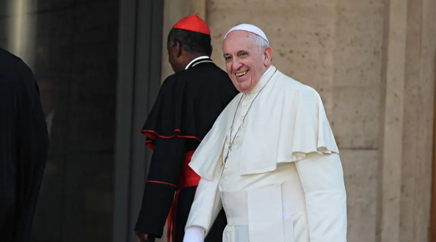 Papa Francisco a Padres Sinodales: Hablen con franqueza y escuchen con humildad