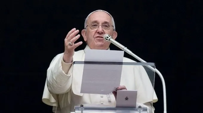 Ángelus dominical: Papa Francisco llama a estar vigilantes porque el diablo siempre asecha