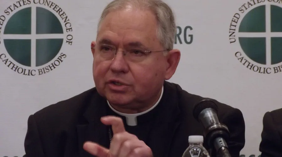 Arzobispo de Los Ángeles a Obama: Medidas migratorias no bastan, urge reforma integral