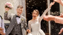 Los futuros matrimonios confu00edan a Santa Clara el buen tiempo en el du00eda de su boda y la felicidad de su uniu00f3n. Cru00e9dito: Shutterstock
