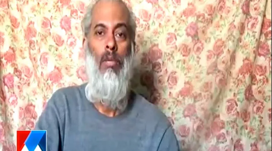 El P. Tom sigue vivo: Divulgan nuevo video donde pide su liberación