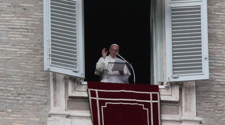 Papa Francisco: El camino de la cruz es incómodo, pero conduce a la libertad del pecado