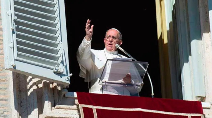 Papa Francisco invita a seguir este ejemplo de fe inquebrantable en los momentos difíciles
