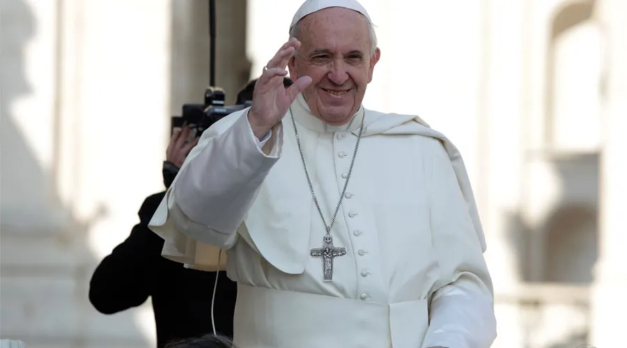 Papa Francisco: Jesús se dejó “despedazar por la muerte” para salvar a la humanidad