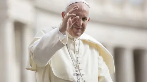 El Papa clama contra la cultura del descarte que aplasta a pobres y migrantes