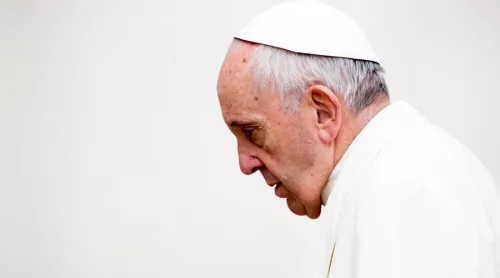 El Papa advierte que no se pueden sustituir las lecturas de la Misa por textos no bíblicos