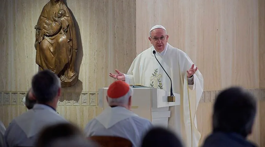 Papa Francisco: ¡Cuidado con el diablo porque causa división y juega sucio!