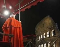 El Papa Benedicto XVI Preside el Via Crucis este Viernes Santo