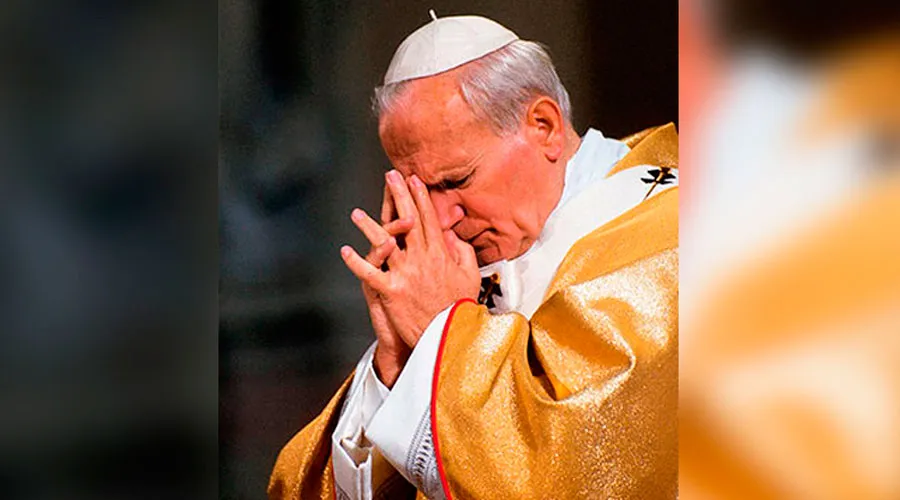 Papa Francisco: Que no se olvida herencia espiritual de San Juan Pablo II