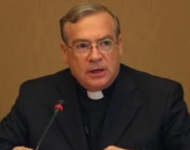Mons. Agostino Marchetto, Secretario del Pontificio Consejo para los Migrantes e Itinerantes