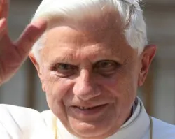 El Papa: Luz del amor de Dios debe difundirse con alegría