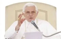 Benedicto XVI: Es razonable creer en Dios que da sabor y sentido a la vida