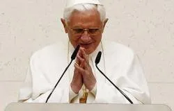 El Papa: Pobreza espiritual de muchos es un reto para todos los cristianos