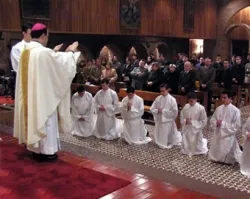 Estados Unidos: Padre e hijo ordenados sacerdotes tras haber sido pastores episcopalianos