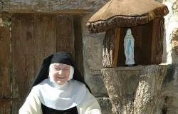 Religiosa de 105 años y 86 de ellos en clausura: Soy feliz