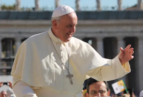 El Señor nos espera siempre para darnos su luz y para perdonarnos, dice el Papa