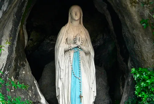 Virgen de Lourdes. Foto: Manuel González (CC-BY-SA 3.0)