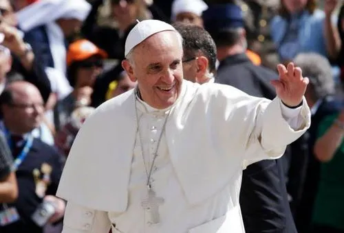 Publican Lumen Fidei, la primera encíclica del Papa Francisco
