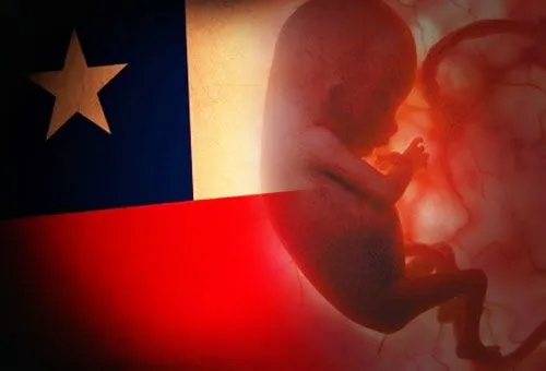 Chile: Niña violada ignora pedido de aborto y asegura que amará a su bebé