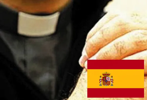 Obispo destituye a sacerdote por polémico video de contenido sexual