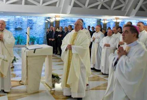 El mayor peligro para la Iglesia es que sea mundana, dice el Papa