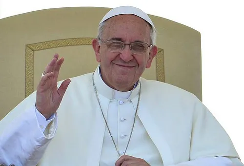 El Papa no perdonará pecados por Twitter