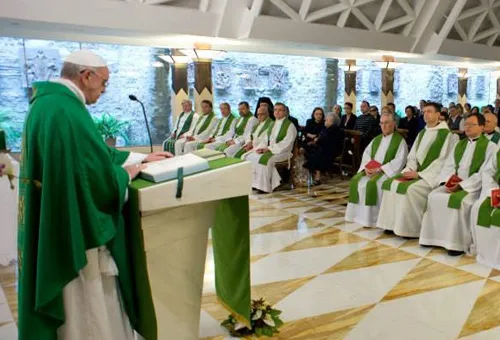 El Papa pide no caer en la tentación de ser cristianos sin Cristo