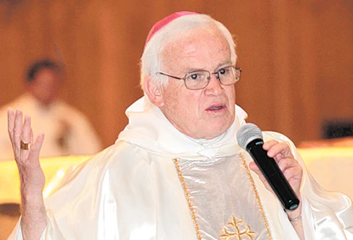 VIDEO: Homosexuales "se forman" en el vientre materno, dice Obispo de Saltillo