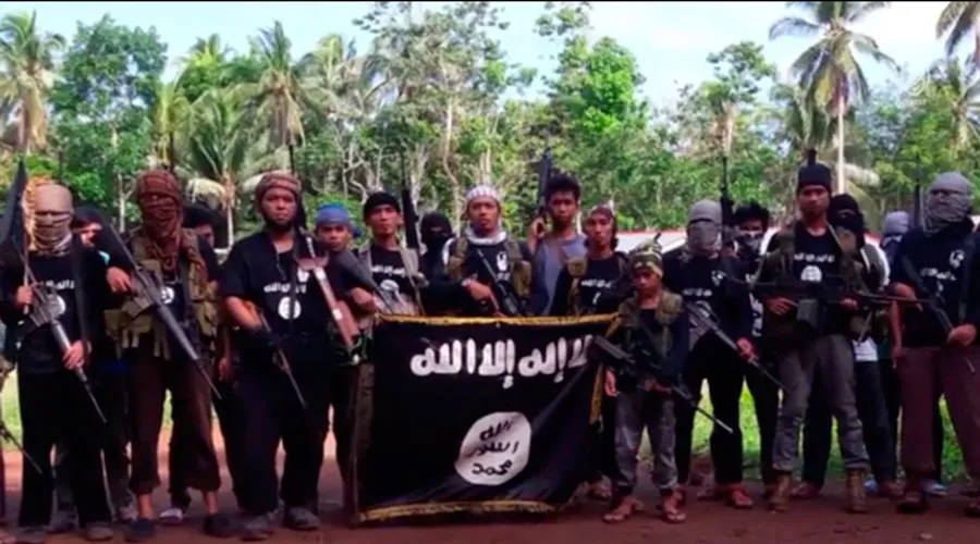 Terroristas del ISIS en Filipinas (Captura de video)