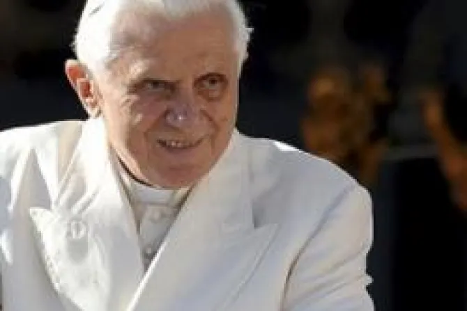 Benedicto XVI: El mundo necesita testigos creíbles de la fe