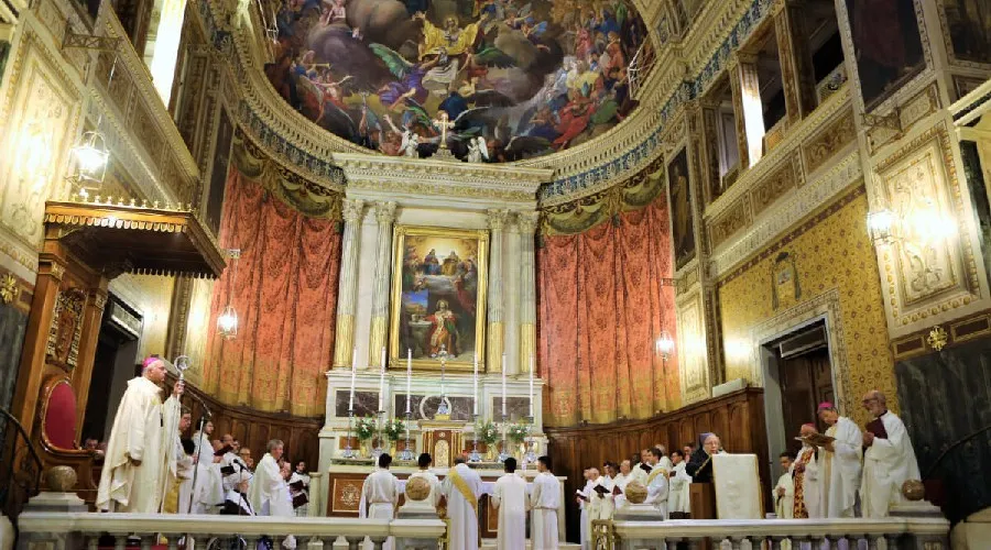 Esta es la catedral católica que visitará el Papa Francisco en su viaje a Grecia