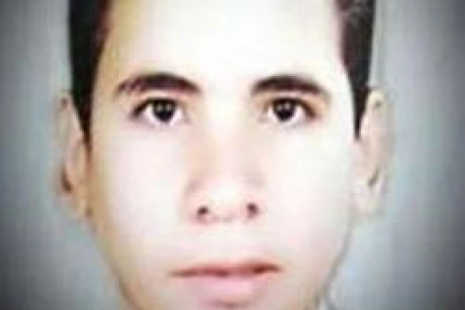 Musulmanes matan a cristiano por llevar una cruz