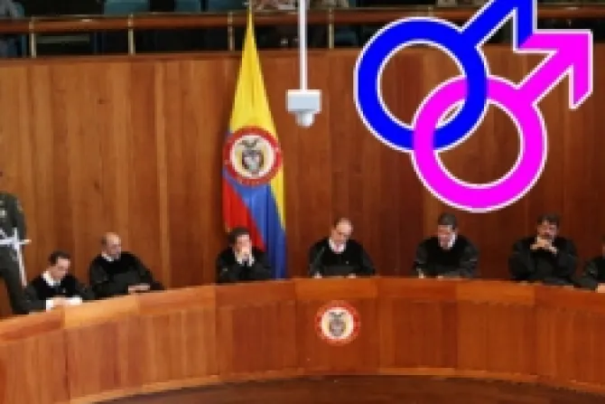 Advierten sobre "plan b" que permitirsa a gays adoptar en Colombia