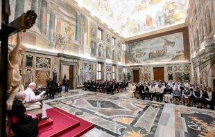 El Papa ha recibido en la sala del consistorio a las religiosas Crédito: Vatican Media