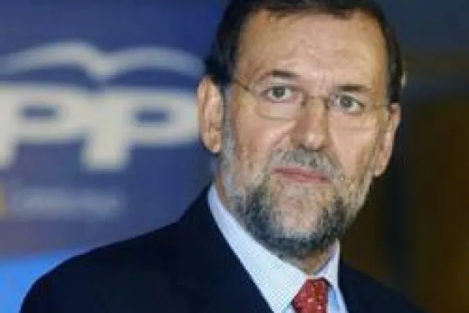 Foro de la Familia pide a Rajoy suprimir “matrimonio” gay y aborto