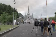 Cada vez más peregrinos visitan Santuario de Lourdes ante reapertura de fronteras