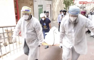 Crisis sanitaria en India por COVID-19. Cru00e9dito: EWTN Noticias. 