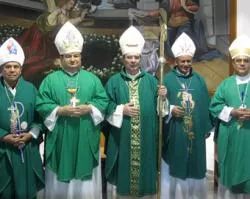 Obispos hacen llamado de solidaridad con damnificados de sismo.