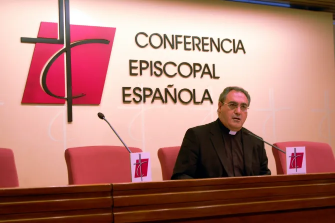 Obispos españoles piden al Gobierno que regule por decreto ley el horario mínimo de la enseñanza de Religión