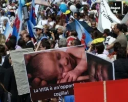 Día de la Madre en Roma: Miles marchan por la vida y contra el aborto