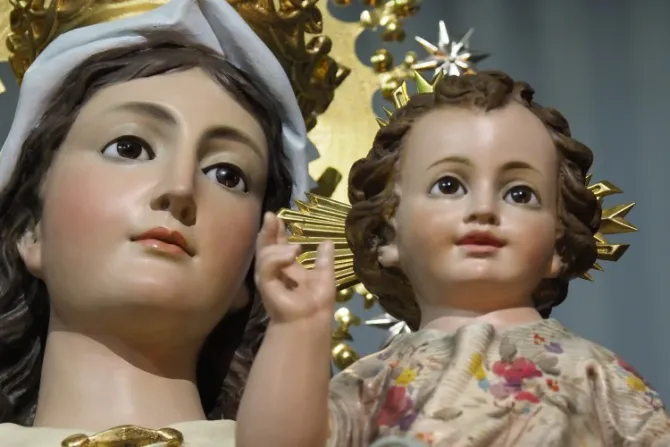La Virgen del Carmen siempre cuida y lleva a todos sus hijos hacia Jesús, dice Arzobispo