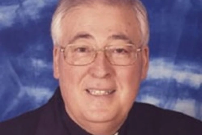 Exgays apoyan a Mons. Reig Plá y dicen que han "salido del infierno"