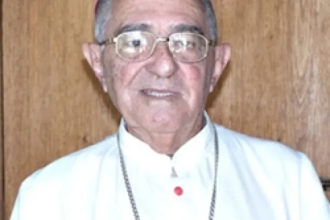 Anciano Obispo con cáncer pide a Chávez extirpar soberbia y odio para llegar al reino de Dios