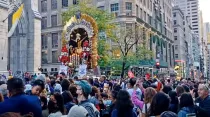 Procesión del Señor de los Milagros en Nueva York realizada el 17 de octubre de 2021. Crédito: Captura de video del Canal de Youtube "Altube7".