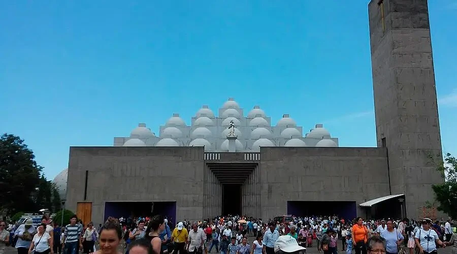 Catedral de la Arquidiu00f3cesis de Managua, Nicaragua. Cru00e9dito: Byralaal / Wikimedia Commons (CCBY-SA 4.0).?w=200&h=150