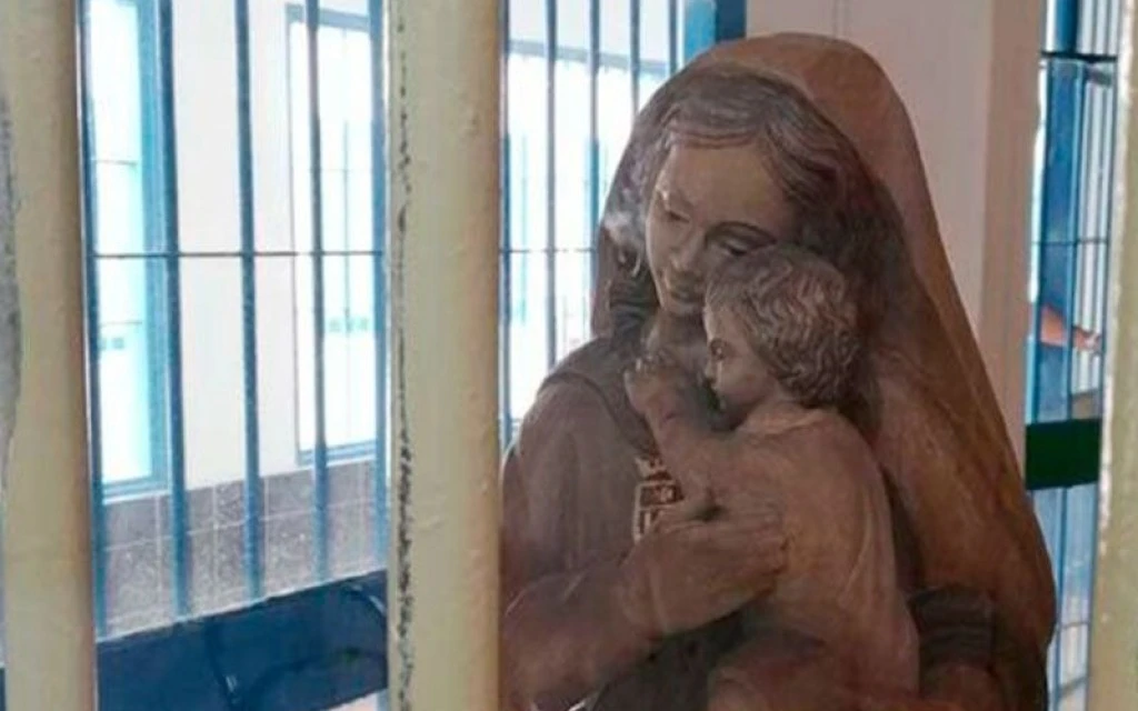 Talla de la Virgen de la Merced en una cárcel española.?w=200&h=150