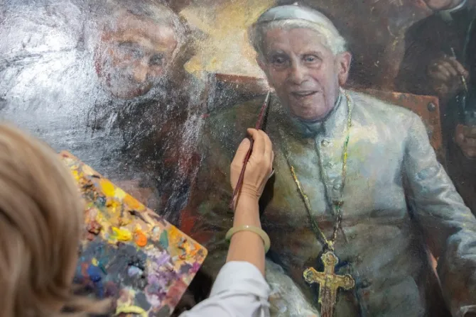 Presentan en Roma nuevo retrato de Benedicto XVI y su Familia Pontificia